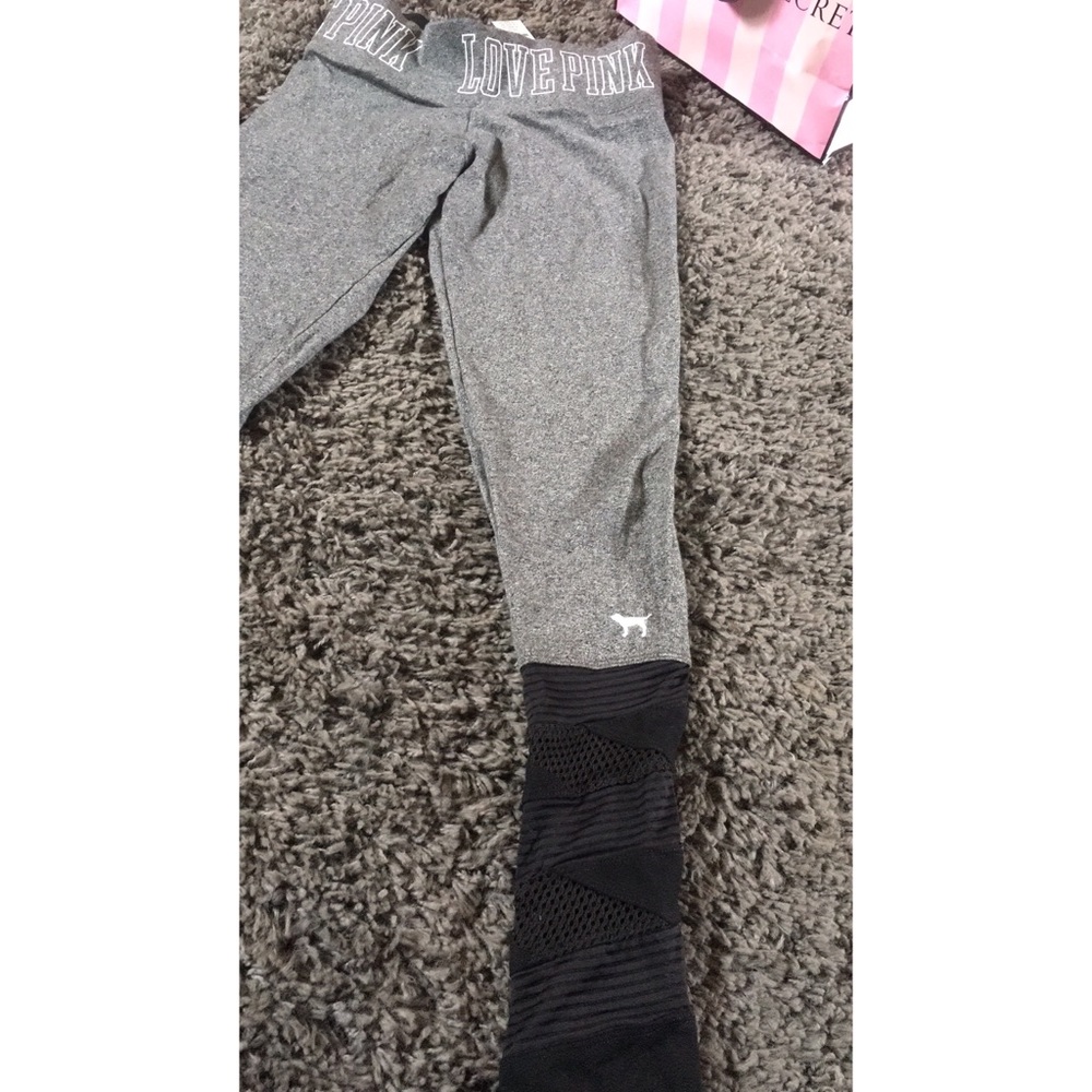 NWT Pink Victoria Secret Yoga leggings size XS